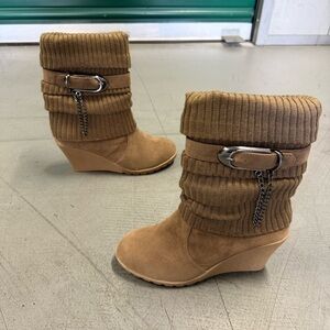 New with box No Doubt Shoes heeled boots women’s size 7